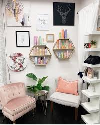945 Likes 25 Comments Sola Salon Studios Solasalons On Instagram Love It Love It All Salon Interior Design Salon Suites Decor Salon Interior