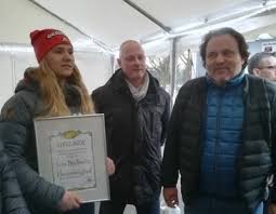 Der neue playboy wartet gleich mit zwei titelseiten auf. Goldmedaille Fur Lisa Buckwitz Empfang Im Rathaus Am Mittwoch Schoneiche Online