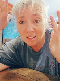 I am so tried, today was rough at school.. just a full moon week. 🌝 ...