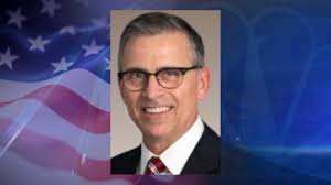 Một hạ nghị sĩ Mỹ phản đối LGBT bị phát hiện sử dụng Grindr và có con đồng  tính