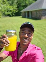 Nikki Guess's Instagram, Twitter & Facebook