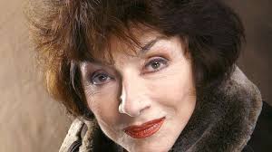 Blake Lively révèle que sa mère a été victime d'une tentative de meurtre :  "Un homme a essayé de prendre sa vie"