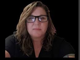 Sharon Ruggles's Instagram, Twitter & Facebook