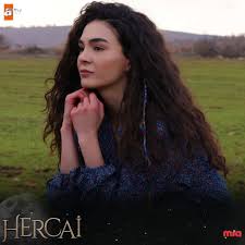 Ebru Sahin 2020 Guzellik Kadinlar Unluler Uzun Sac