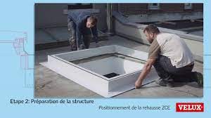 Remplacement Facile D Une Ancienne Coupole Par Une Fenetre De Toit Plat Velux Youtube