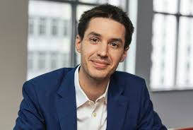 Alvin Carter III (@AwwwSnap)