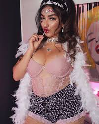 AlphaLeedah - Free pics, galleries & more at Babepedia