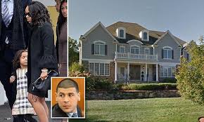 Aaron Hernandez S Fiancee Could Sell Their Home For 1 2million Hernandez Celebrity Lifestyle Fiance