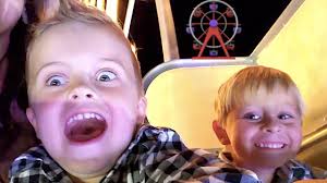 😂KIDS HILARIOUS REACTION RIDING FERRIS WHEEL FOR THE FIRST TIME! 🎡