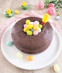 Gateau Au Chocolat Nid De Paques Les Petits Secrets De Lolo Gateau Chocolat Nid De Paques Oeufs En Chocolat