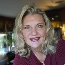 Portable compact dog ramp for RV access