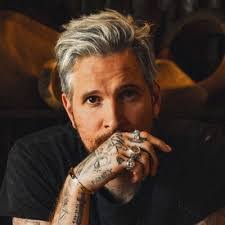 Tanner Stratton's Instagram, Twitter & Facebook