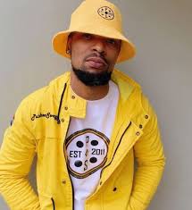 The super talented dj and producer joined forces with killa kau, miano and kammu dee on the new single. Sk Khoza Proposes To His Girlfriend Mandy On His Instagram Style You 7