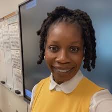 Cisely Marshall (@heyceecee)