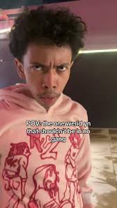 𝔐𝔶𝔩𝔢𝔰🎱 (@ismylesthere)