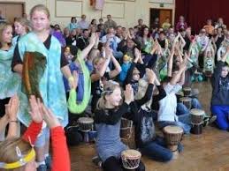 Ein Saal Voller Krokodile Affen Und Sterne Volksstimme De