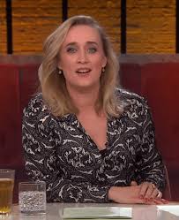 Loretta maxine schrijver (new york, 16 mei 1956) is een nederlandse televisiepresentatrice. Deze Kleding Van Yoek Draagt Loretta Schrijver Style Like