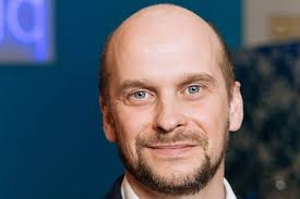 Data Sharing = Data Caring?