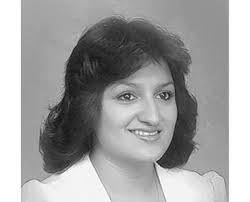 Sandra Gilliland's Instagram, Twitter & Facebook