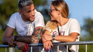 Sie befürchtet, mit dem coronavirus infiziert zu sein. Confession Of Valon Behrami S Wife His Family Are Fantastic I Would Like To Know Better Albanian Star People