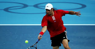 Ejemplo de juegos o deportes individuales: Nicolas Massu Aun Soy El Unico Tenista En Ganar Dos Oros En Unos Mismos Juegos Olimpicos