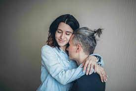 既婚男性が本気になったらどうなる？態度の変化や行動を見破って早めの対処を(2ページ目) | KOIMEMO