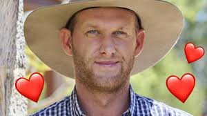 Which lady does Farmer Wants a Wife's Dean QUIT the show with?