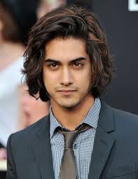 Avan Jogia Photos Photos Premiere Of Lionsgate S The Hunger Games Arrivals Boys Long Hairstyles Long Hair Styles Men Mens Hairstyles Medium