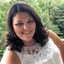 Kristy Stone's Instagram, Twitter & Facebook