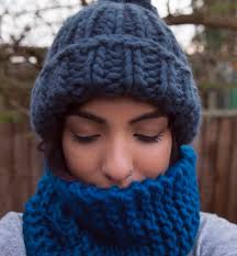 Loops of yarn in a row, either flat or in the round (tubular). Knit Aid Knitaid Twitter