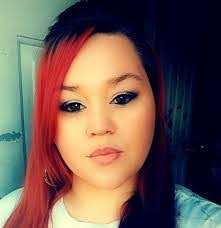 Amanda Baham's Instagram, Twitter & Facebook