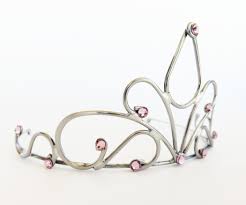 How To Make A Tiara Wire Work Jewelry Diy Tiara Diy Wire Jewelry