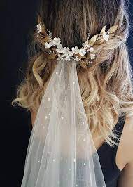 Best Snap Shots Bridal Headpiece With Veil Tips Engagement Head Of Hair Accessories Are A Significant Perha In 2021 Wedding Headpiece Headpiece Wedding Veil Hairstyles
