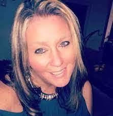 Jonie Watts's Instagram, Twitter & Facebook