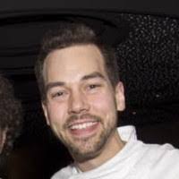 Rene Comtois's Instagram, Twitter & Facebook