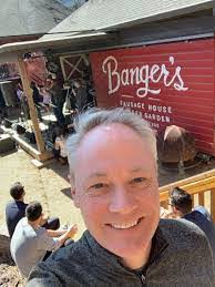 Steve Arianoutsos's Instagram, Twitter & Facebook