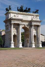2) frazionamento con linea tratteggiata; Amazing Pics Of Italy Milan Italy Amazing Places To See Milano Italia Architettura Neoclassica Italia