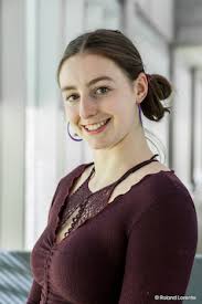 Cindy Dumont's Instagram, Twitter & Facebook