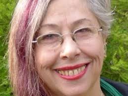 Kaye Buckley's Instagram, Twitter & Facebook