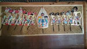 Ada Hiasan Wayang Unik Keren Picture Of Saung Odang Karimun Jawa Tripadvisor