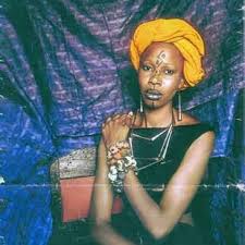 Astuces photo style vestimentaire mode femme vetements rien images esthétiques mode sombre mode de l'automne idées histoire instagram. Pdf The West African Fashion Movement Of The 1980s