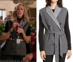 The twelfth season of the american television medical drama grey's anatomy was ordered on may 7, 2015, by abc. Greys Anatomy Season 16 Fashion Clothes Style And Wardrobe Worn On Tv Shows Shop Your Tv