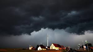 Der sonntagmorgen wird weiter von gewittern beherrscht. Wo Es In Deutschland Heute Unwetterwarnungen Gibt Stern De