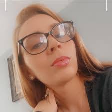 Melissa Burgan's Instagram, Twitter & Facebook