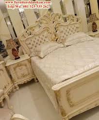 Desain Tempat Tidur Klasik Terpopuler Saat Ini Mobilya