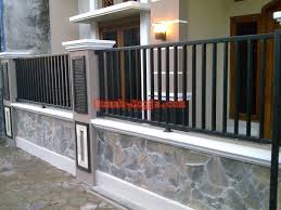 Selain berfungsi untuk melindungi rumah, pagar dengan desain menarik akan menambah keindahan rumah kamu. Gambar Pagar Minimalis Terbaru Untuk Rumah Indah Anda Modern Fence Design House Fence Design Gate Wall Design