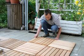 Gartenwege Pflaster Ausbessern Holzfliesen Terrassenbelag Garten Neu Gestalten