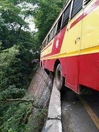 Kerala Ksrtc Bus At Highrange Place Amazing India Kerala India A Passage To India