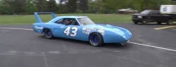 The daytona prototype was the first car to break 200 miles per hour (mph) average lap speed and set a record that stood for 17 years. Dodge Daytona Top Speed Design Corral