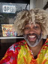 Leeann Dye's Instagram, Twitter & Facebook